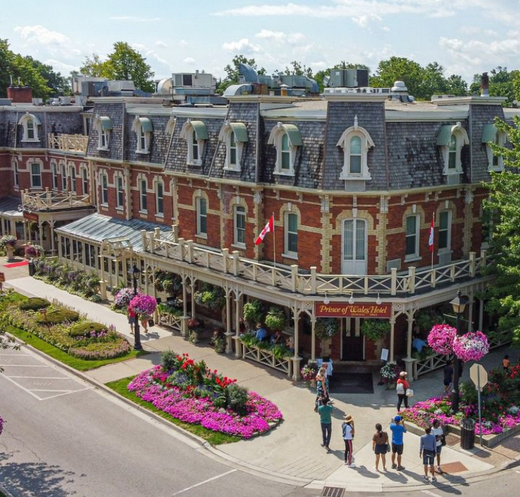 Niagara wine country and local flavour